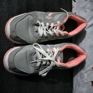 Asian Women's Running Shoes