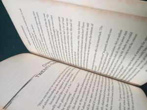 Nest (Book ) Thriller, Suspensefull