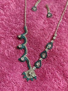 Elegant Blue &amp; Diamond Jewellery Set