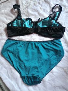 Teal &amp; Black Lace Bra &amp; Panty Set
