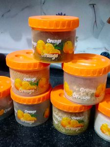 12 Kitchen Containers