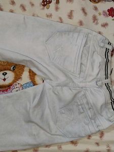 Stylish Light Wash Jeans