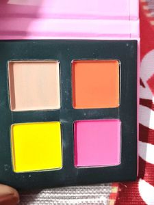 Vibrant Eyeshadow Palette