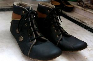 New Branded Boots For Women