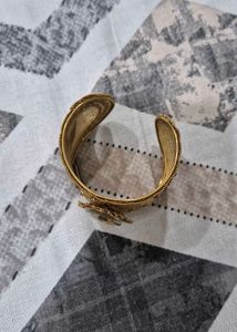 Exquisite Gold Tone Cuff Bracelet adjustable