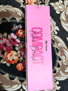 Alan Truman Compact Blow Brush ✨🤌🏻🌻