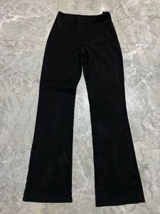 🖤 Sleek Black Trousers