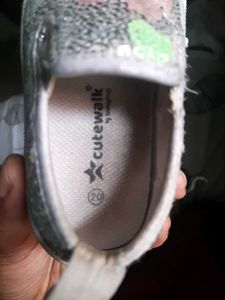 FREE DELIVERY!! Sparkly Shoes for baby girl