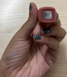 L'Oreal Paris Infalliable Lipstick