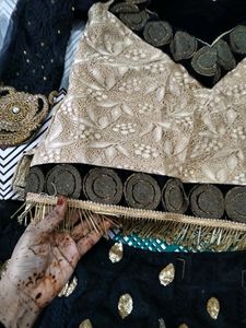 Black &amp; Golden Heavy Net Velvet Lehanga