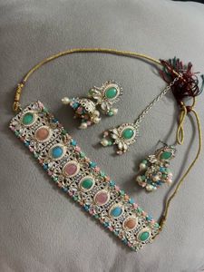 Elegant Multi-Color Choker Necklace Set