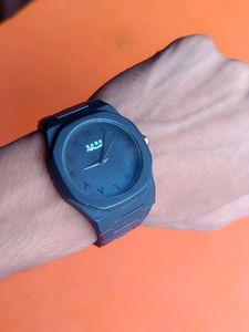 Stylish Black Wristwatch