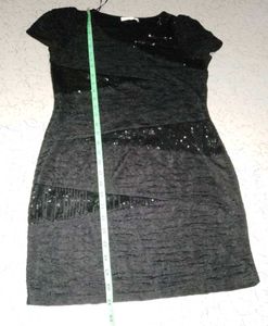 Chic Black Sequin Embellished Party Dress