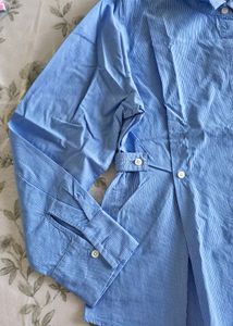 Chic Blue Button-Up Shirt