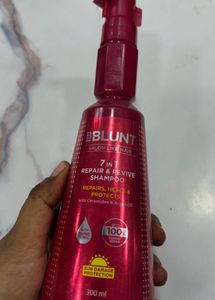 BBLUNT 7 in 1 Repair & Revive Shampoo