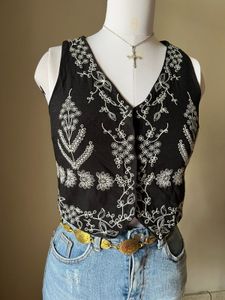 black embroidery vest top