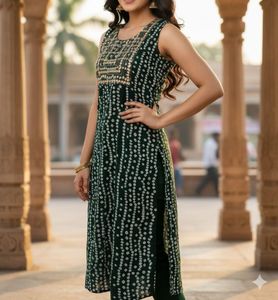 Green Embroidered Kurta