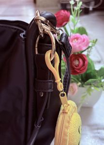 Yee(llow) coin and key holder purse