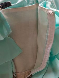 Very Beautiful Girl Frock It's Totally New