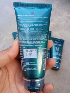 Dr. Batra's Oil Control Face Wash