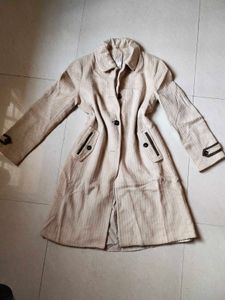 Elegant off White Court