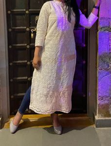 Elegant Cream Chikankari Kurta🦢🤍