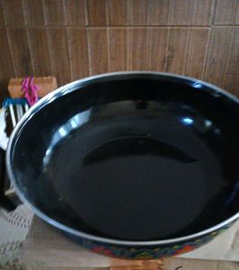 Unused Big Non stick Kadai