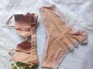 Comfortable Bra and Panty Set