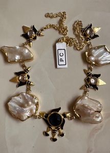 Baroque pearl modern design necklace