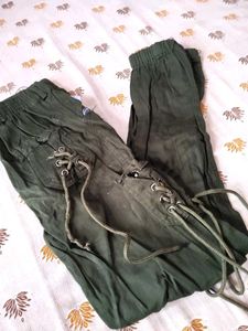Green Cargo Pants 💚