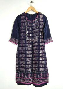 Navy Blue Floral Print Kurta (Women's)