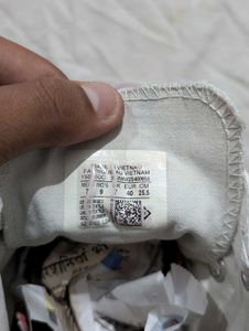 White Converse High-Top Sneakers ( unisex )