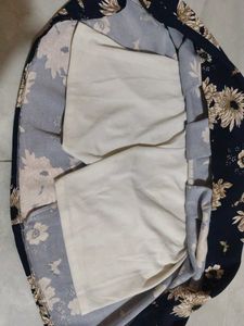 Chic Navy Floral Skater Skirt