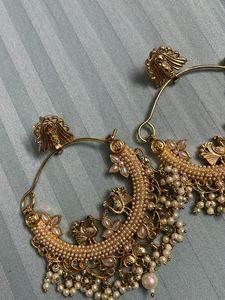 Exquisite Pearl &amp; Gold Tone Hoop Earrings
