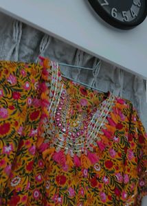 beautiful yellow kaftan