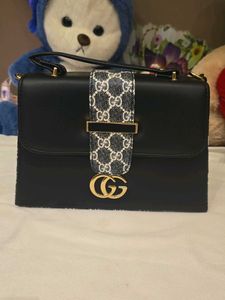 Stylish Black Crossbody Bag