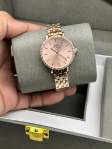 Daniel Wellington Ladies WatchFirst Copy