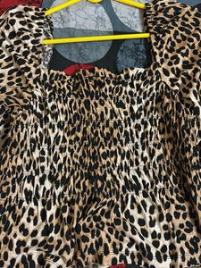 H&amp;M Leopard Print Smocked Puff Sleeve Top