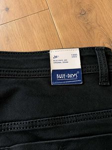 Classic Black Regular Fit Jeans