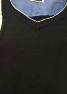 Men's Black V-Neck Sweater