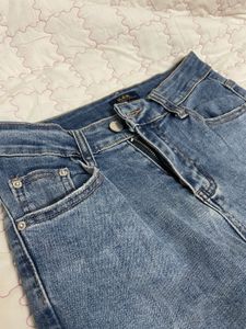 SUPER HIGH FLARED JEANS👖