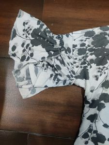 Stylish Grey and white casual top
