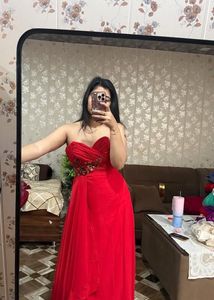 Stunning Red Embellished Gown❤️🎀🦋