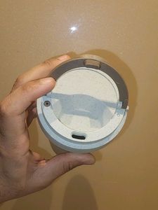 Coffee Mug with Flip Lid – Leak Resistant Cup