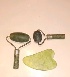 Jade Roller &amp; Gua Sha Set