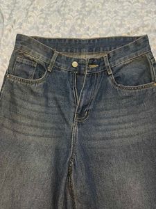 VINTAGE!! Wide Leg with Baggy Fit Jeans