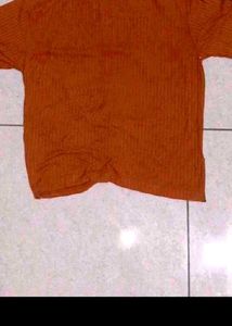 Stylish Rust-Colored Pearl T-Shirt