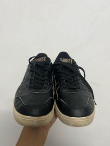 ASICS Classic Black Sneakers