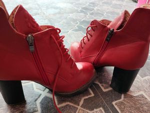 Chic Red Lace-Up Ankle Boots