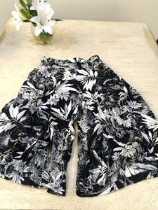 Flowy Floral Wide-Leg co ord set